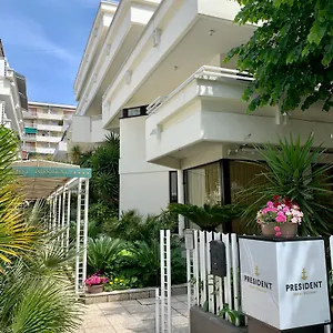 4* Hotel President - Vintage In Centro